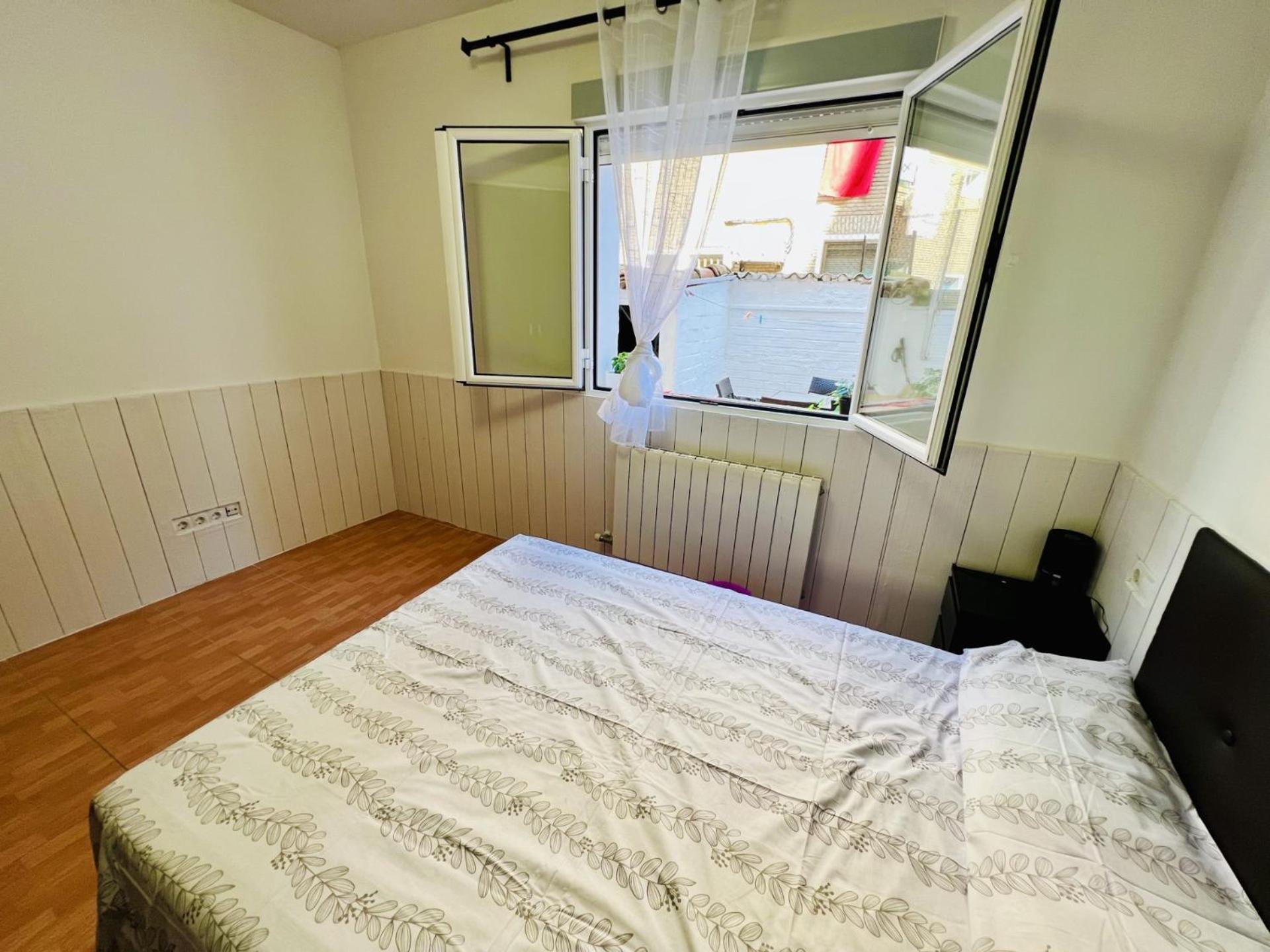 Apartamento Betty Apartment Сарагоса Екстериор снимка